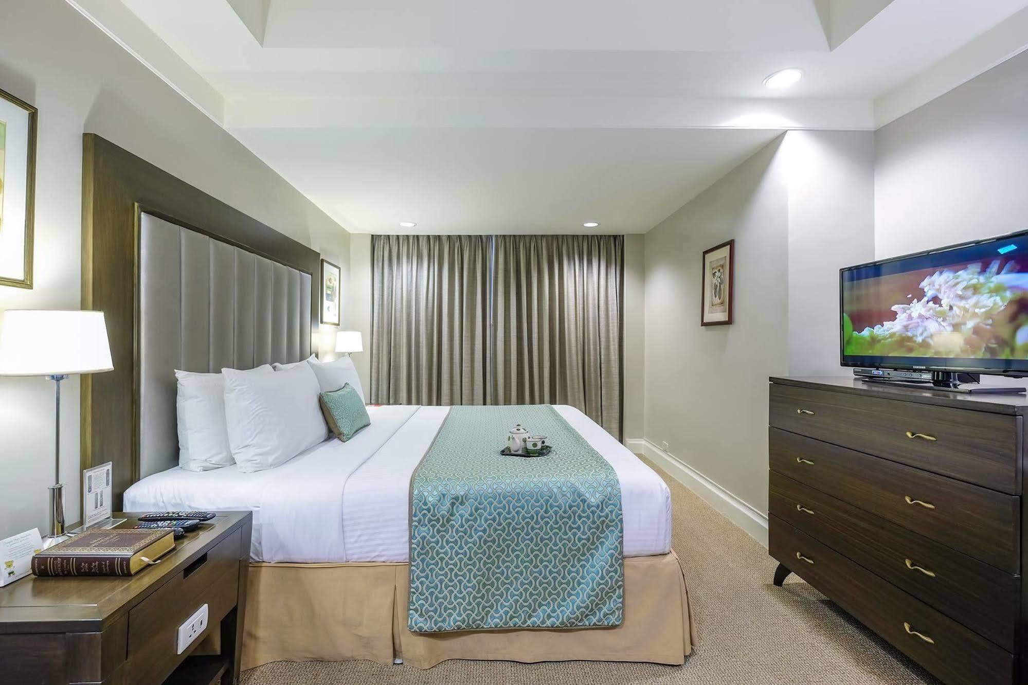Somerset Millennium Makati Makati City Exteriör bild